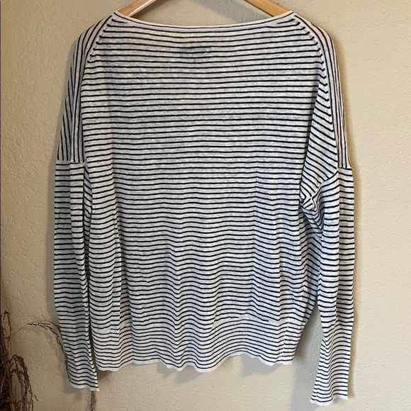 Nili Lotan Black and White Striped linen  V-Neck Long Sleeve - Picture 6 of 7